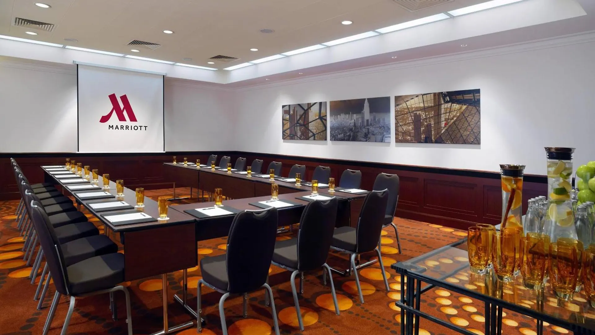 *****  Frankfurt Marriott Hotel Frankfurt am Main Almanya