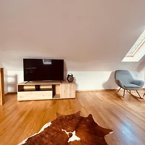 Sniezkowe - Dwupoziomowy Z Garazem Apartament Karpacz